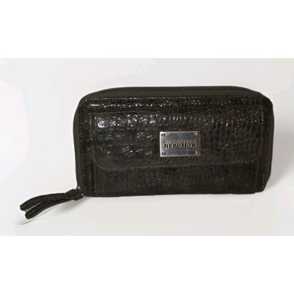 Kenneth Cole Reaction Wallet Womens OS Green Croc Embossed Zip Around Clutch